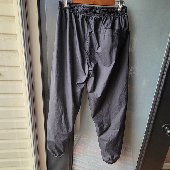 Nike Woven Black Pants Men's Size Medium Pockets Elastic Waist/ retro style - Picture 3 of 14